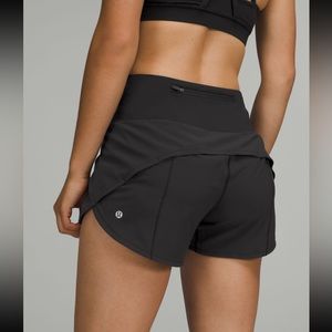 Lululemon speed up high rise 4” black shorts